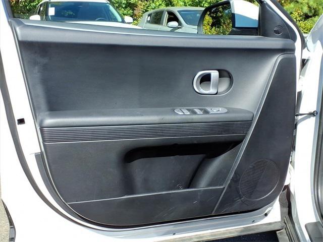 2022 Hyundai IONIQ 5 SE 2022 Hyundai IONIQ 5 SE