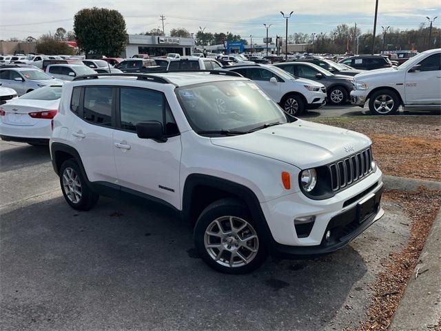 2022 Jeep Renegade Latitude 4x4 2022 Jeep Renegade Latitude 4x4