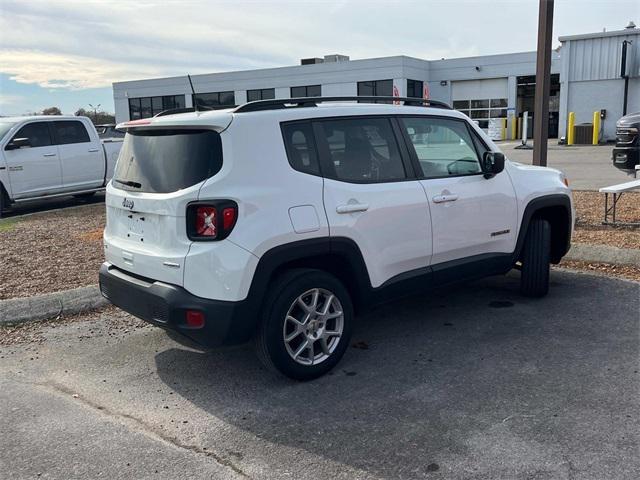 2022 Jeep Renegade Latitude 4x4 2022 Jeep Renegade Latitude 4x4