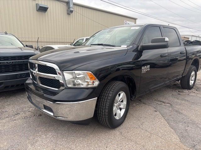 2023 RAM 1500 Classic SLT Crew Cab 4x4 57 Box