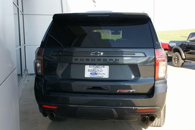2022 Chevrolet Suburban 4WD RST
