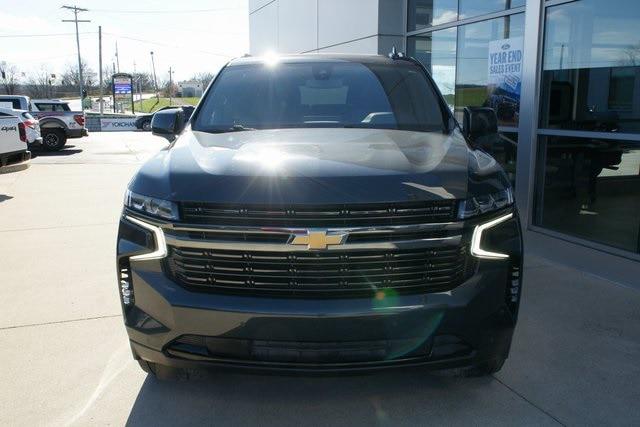 2022 Chevrolet Suburban 4WD RST