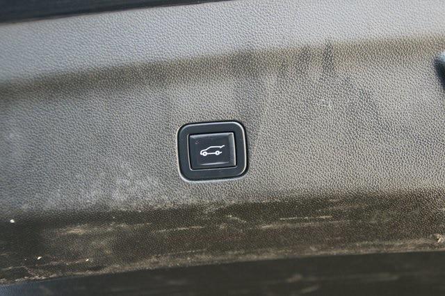 2022 Chevrolet Suburban 4WD RST