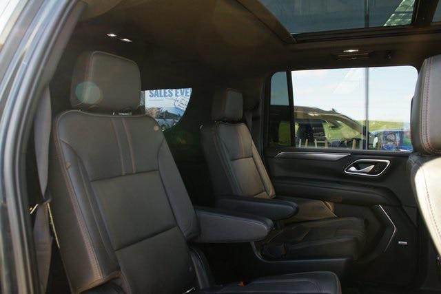 2022 Chevrolet Suburban 4WD RST