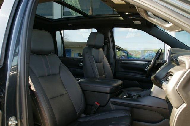2022 Chevrolet Suburban 4WD RST