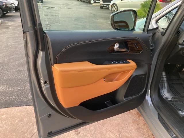 2023 Chrysler Pacifica Hybrid Pinnacle 2023 Chrysler Pacifica Hybrid Pinnacle