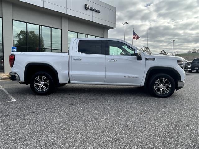 2025 GMC Sierra 1500 4WD Crew Cab Short Box SLT