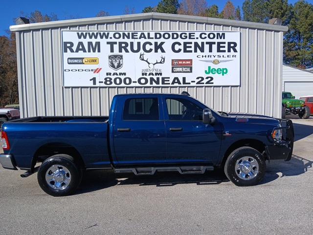 2024 RAM 3500 Tradesman Crew Cab 4x4 64 Box 2024 RAM 3500 Tradesman Crew Cab 4x4 64 Box