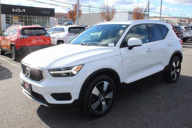 2019 Volvo XC40 T5 Momentum