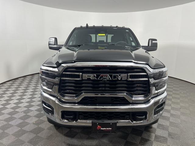 2025 RAM 2500 Big Horn Crew Cab 4x4 64 Box 2025 RAM 2500 Big Horn Crew Cab 4x4 64 Box