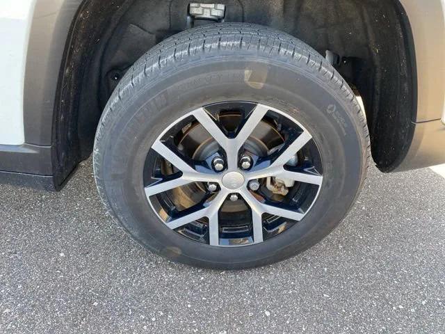 2023 Jeep Grand Cherokee L Limited 4x4 2023 Jeep Grand Cherokee L Limited 4x4