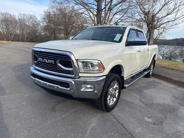 2017 RAM 2500 Limited Crew Cab 4x4 64 Box 2017 RAM 2500 Limited Crew Cab 4x4 64 Box