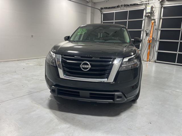 2023 Nissan Pathfinder S 4WD 2023 Nissan Pathfinder S 4WD