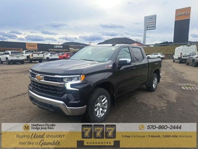 2023 Chevrolet Silverado 1500 4WD Crew Cab Standard Bed LT