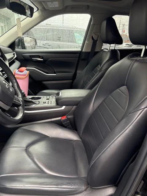 2023 Toyota Highlander XLE 2023 Toyota Highlander XLE