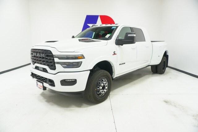 2026 RAM Ram 3500 RAM 3500 LIMITED MEGA CAB 4X4 64 BOX