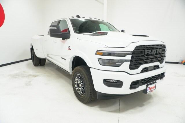 2026 RAM Ram 3500 RAM 3500 LIMITED MEGA CAB 4X4 64 BOX
