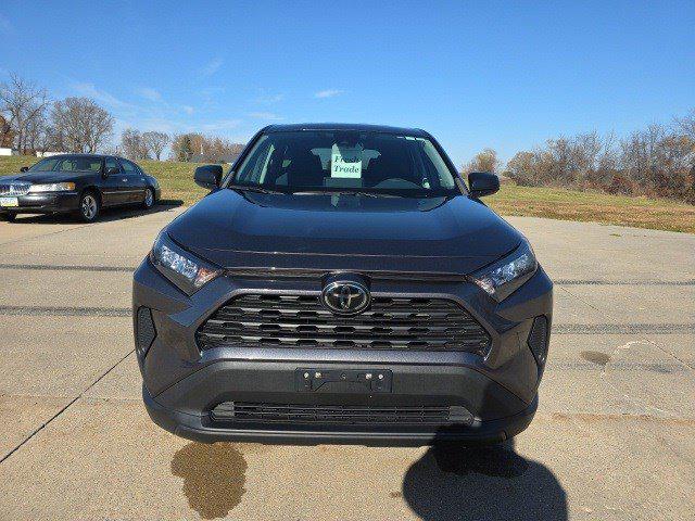 2022 Toyota RAV4 LE 2022 Toyota RAV4 LE