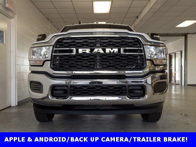2024 RAM 3500 Tradesman Crew Cab 4x4 8 Box