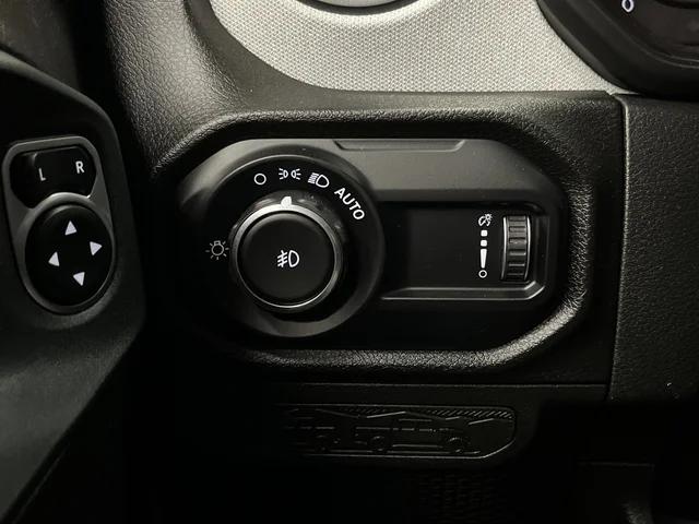 2024 Jeep Wrangler 4-Door Willys 4x4