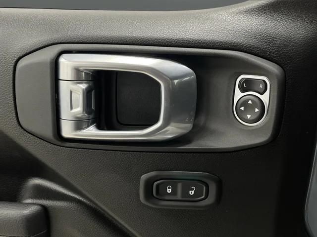 2024 Jeep Wrangler 4-Door Willys 4x4