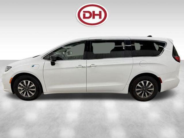 2024 Chrysler Pacifica Hybrid Select 2024 Chrysler Pacifica Hybrid Select