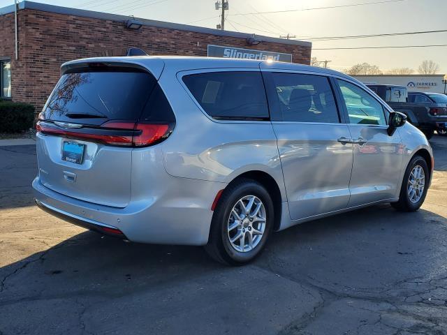 2024 Chrysler Pacifica Touring L 2024 Chrysler Pacifica Touring L