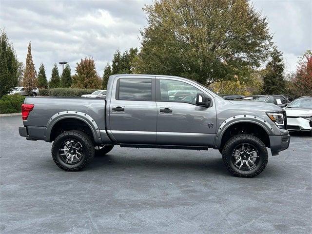 2024 Nissan TITAN Crew Cab SV 4x4 2024 Nissan TITAN Crew Cab SV 4x4