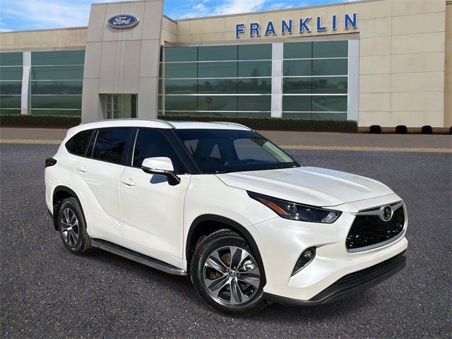 2024 Toyota Highlander XLE 2024 Toyota Highlander XLE