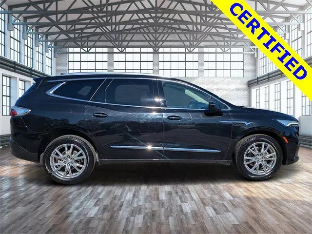 2023 Buick Enclave Essence AWD