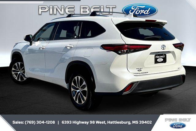 2020 Toyota Highlander XLE 2020 Toyota Highlander XLE