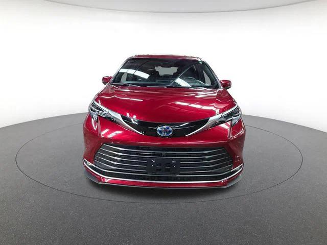 2025 Toyota Sienna Platinum 2025 Toyota Sienna Platinum