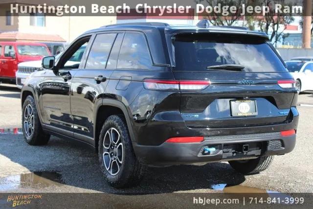 2023 Jeep Grand Cherokee 4xe Trailhawk