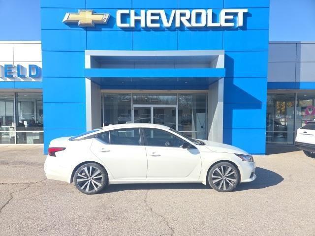 2022 Nissan Altima SR FWD