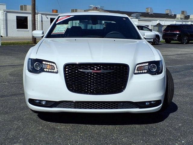 2022 Chrysler 300 S 2022 Chrysler 300 S