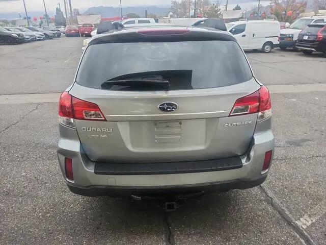 2011 Subaru Outback 2.5i Premium
