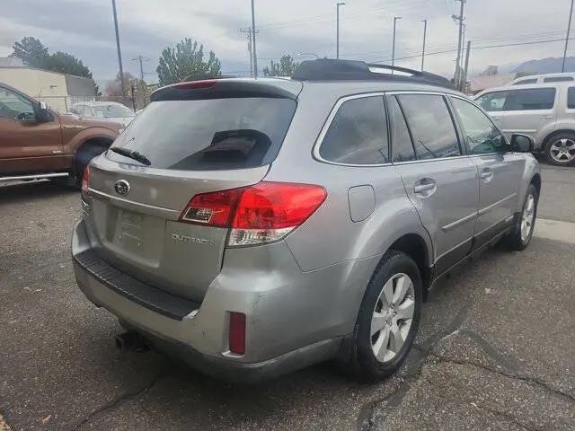 2011 Subaru Outback 2.5i Premium