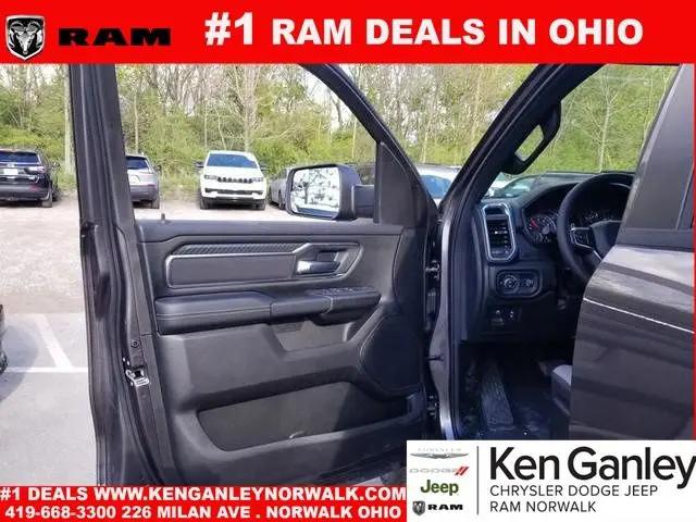 2025 Ram 1500 Big Horn Crew Cab 4x2 57 Box