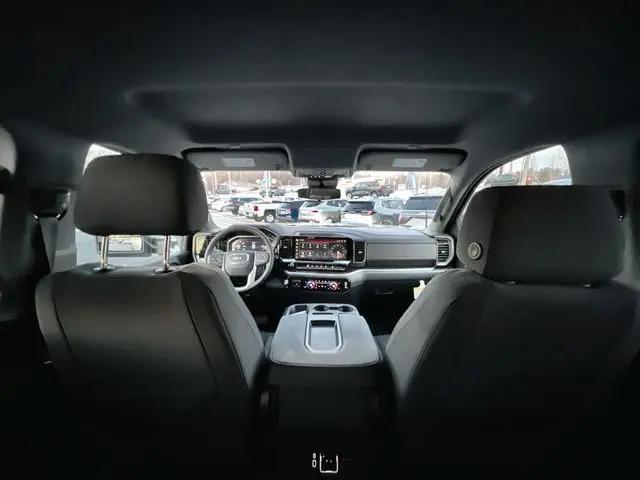 2026 GMC Sierra 2500HD Crew Cab, Standard Bed, SLE, 4WD