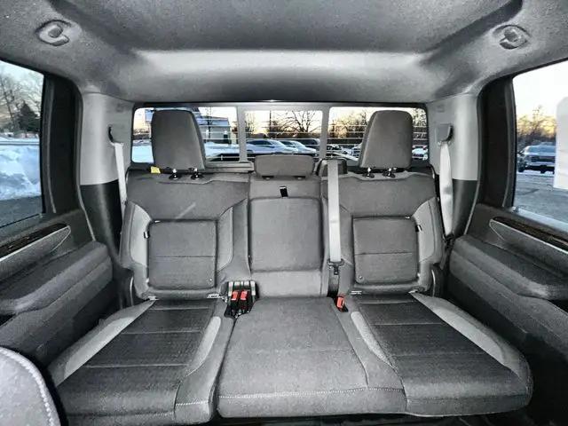2026 GMC Sierra 2500HD Crew Cab, Standard Bed, SLE, 4WD