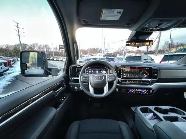 2026 GMC Sierra 2500HD Crew Cab, Standard Bed, SLE, 4WD