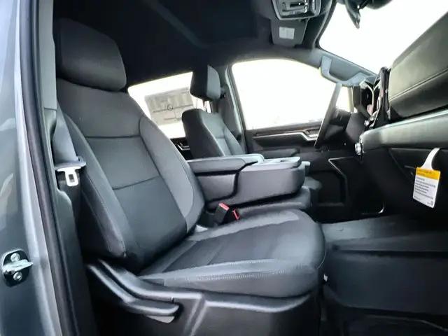 2026 GMC Sierra 2500HD Crew Cab, Standard Bed, SLE, 4WD