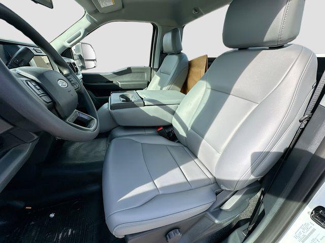 2025 Ford F-550 XL