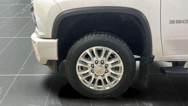 2022 Chevrolet Silverado 3500HD High Country