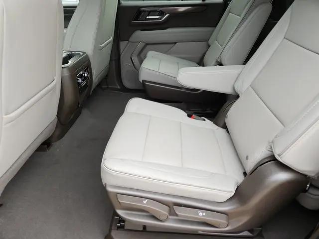 2026 GMC Yukon XL 4WD Elevation