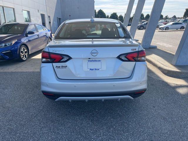 2025 Nissan Versa 1.6 SR