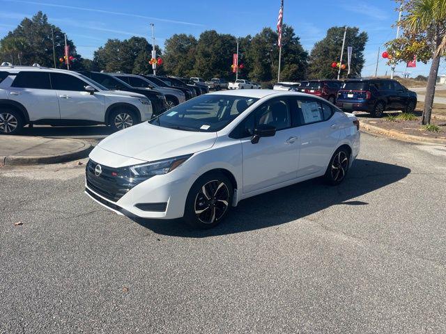 2025 Nissan Versa 1.6 SR