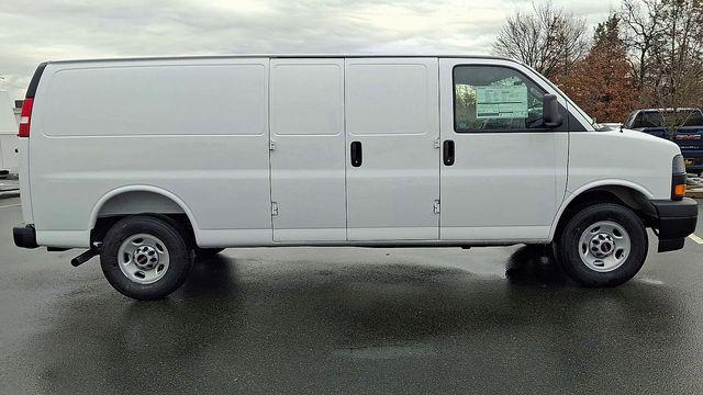 2025 GMC Savana Cargo RWD 2500 Extended Wheelbase Work Van
