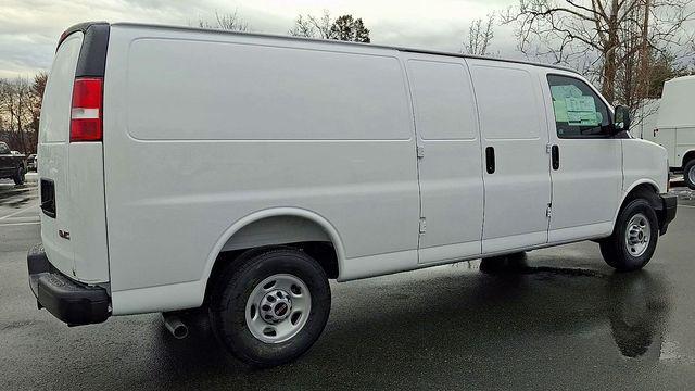 2025 GMC Savana Cargo RWD 2500 Extended Wheelbase Work Van