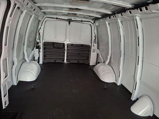 2025 GMC Savana Cargo RWD 2500 Extended Wheelbase Work Van